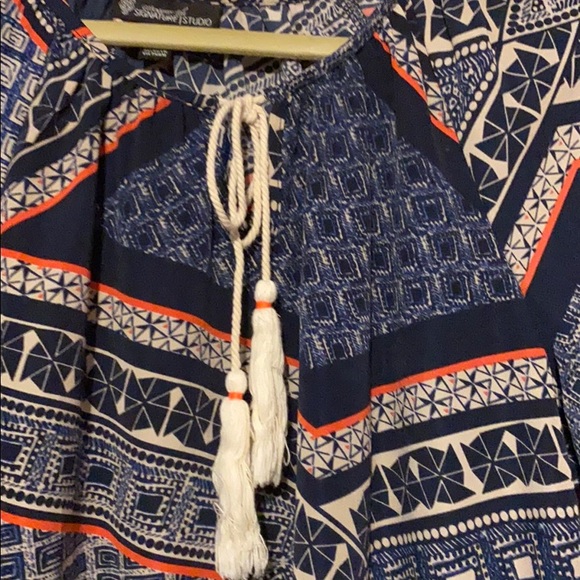 100% poly gorgeous tunic - Picture 2 of 4